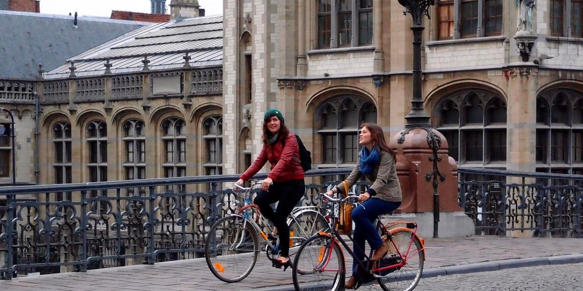 Vélo, deux roues, trottinettes