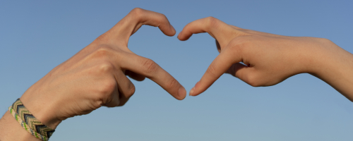 Entraide et solidarité : aider les autres près de chez toi