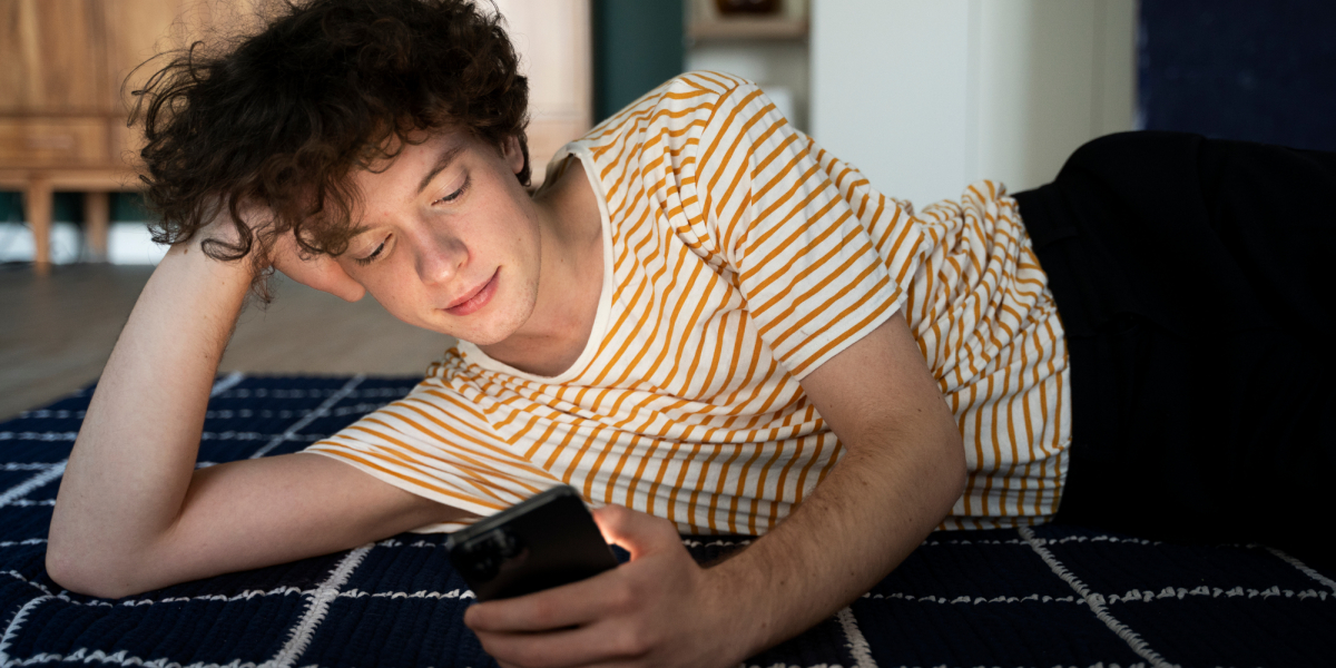 "Une pause s'impose", la nouvelle BD du CIDJ sur notre rapport aux écrans